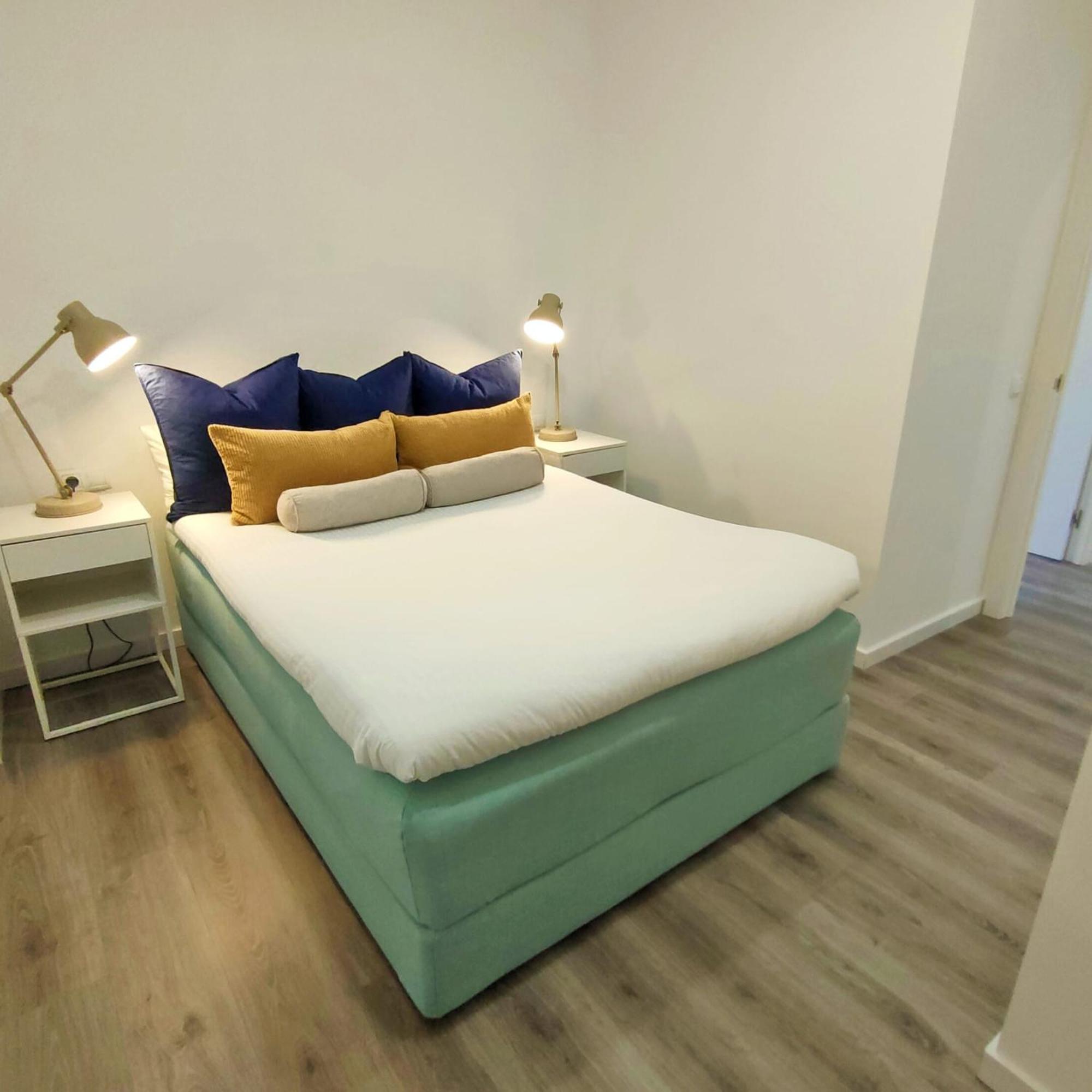 Mediterranean Barcelona Apartments Экстерьер фото